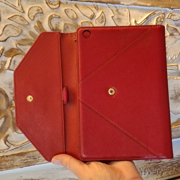MICHAEL KORS Apple Ipad Mini Red Saffiano Leather Clutch Display Case.  - Picture 4 of 16